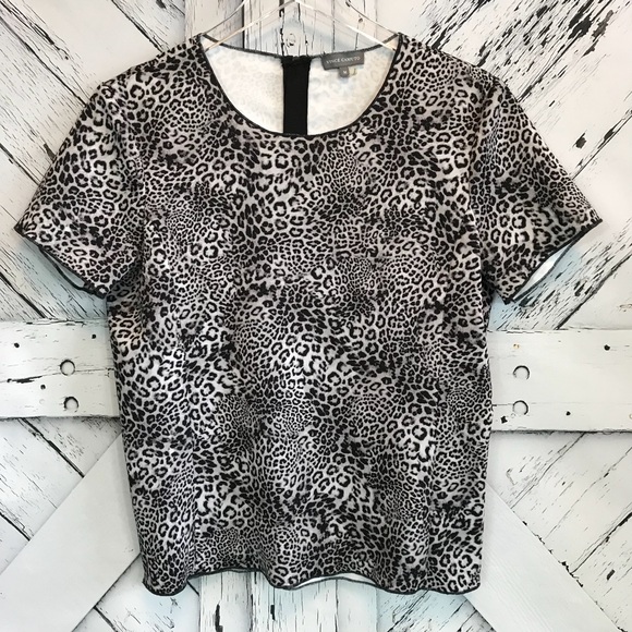 Vince Camuto Tops - Vince Camuto Animal Print Short Sleeve Top Size M